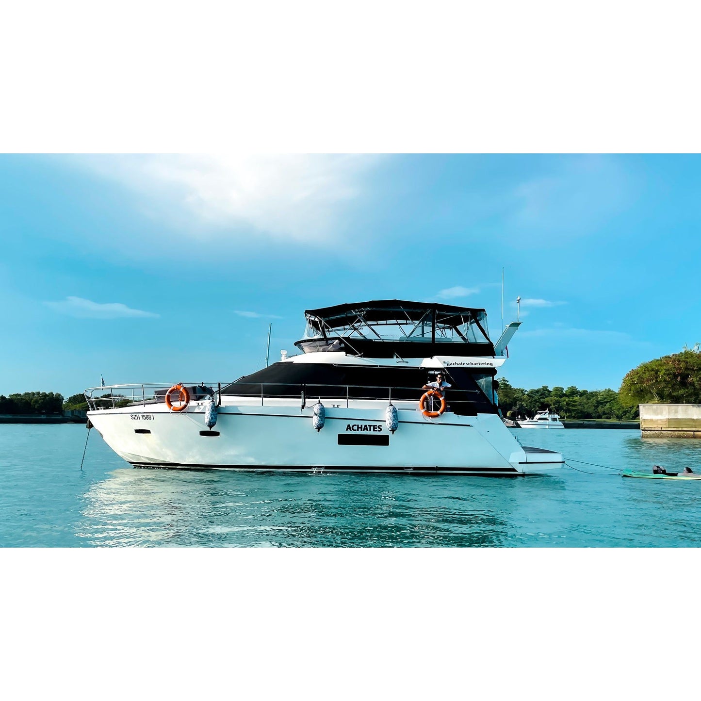 Achates
Sealine F42